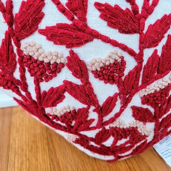 Shabby Chic Heart Shaped Embroidered‎ Throw Pillow Floral Embellished *read* - Picture 2 of 9